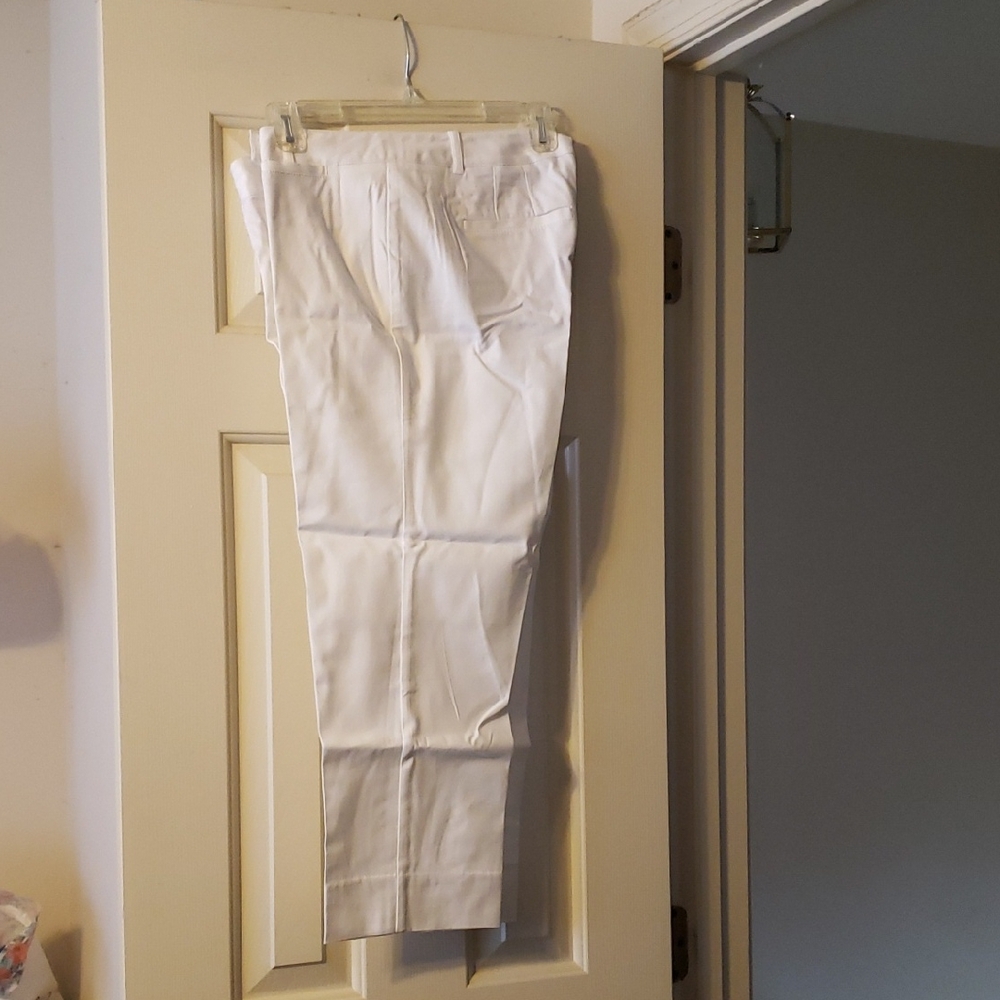 White House Black Market White Cropped Ankle Pants